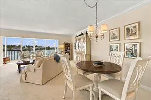 222 Harbour Dr, Naples, FL 34103 - Photo 7