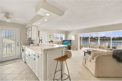 222 Harbour Dr #216, Naples, FL 34103 - Photo 9