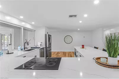 1823 Hurricane Harbor Ln, Naples, FL 34102 - Photo 7