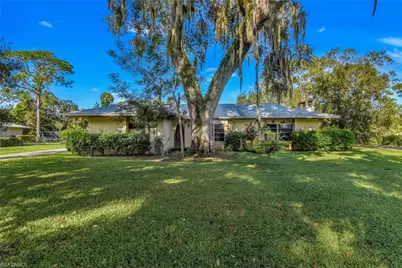 340 Pollywog Pt, Labelle, FL 33935 - Photo 1