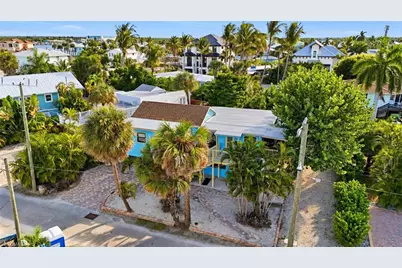 210 Miramar St, Fort Myers Beach, FL 33931 - Photo 41
