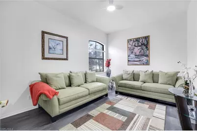 178 Vintage Cir #M202, Naples, FL 34119 - Photo 7