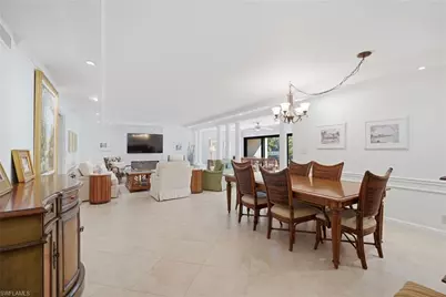 105 Clubhouse Ln #388, Naples, FL 34105 - Photo 9