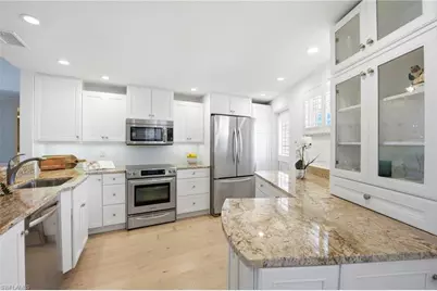 2401 Gulf Shore Blvd N #52, Naples, FL 34103 - Photo 7