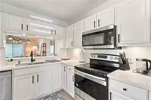 7785 Esmeralda Way, Naples, FL 34109 - Photo 3