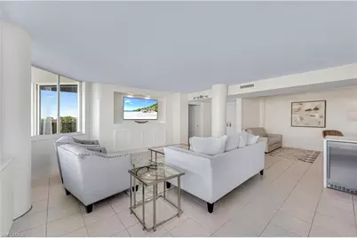 4041 Gulf Shore Blvd NW #405, Naples, FL 34103 - Photo 5