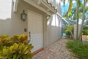 5729 Cove Cir, Naples, FL 34119 - Photo 27