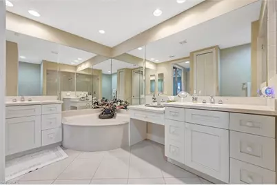 6433 Legacy Cir #1302, Naples, FL 34113 - Photo 37