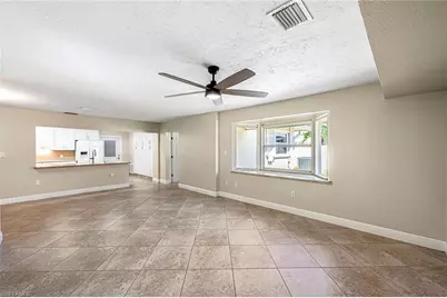 4690 Capri Dr, Naples, FL 34103 - Photo 7