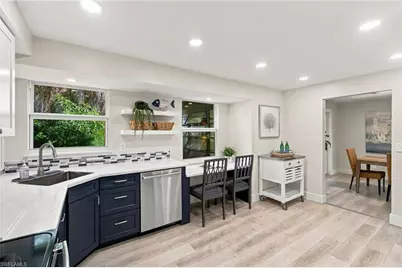2265 Outrigger Ln, Naples, FL 34104 - Photo 13