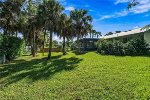 2265 Outrigger Ln, Naples, FL 34104 - Photo 35
