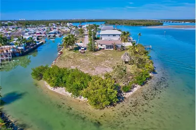 105 Bayshore Way, Goodland, FL 34140 - Photo 3