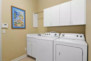 2258 Silver Palm Pl, Naples, FL 34105 - Photo 17