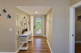 861 Hofstra Dr, Fort Myers, FL 33919 - Photo 5