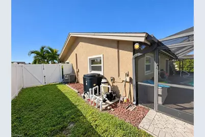 861 Hofstra Dr, Fort Myers, FL 33919 - Photo 19