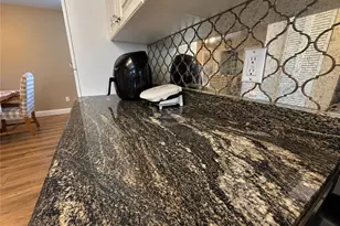 861 Hofstra Dr, Fort Myers, FL 33919 - Photo 9