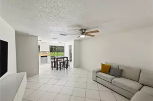 181 22nd St SE, Naples, FL 34117 - Photo 5