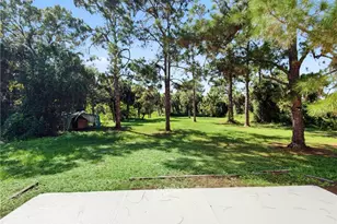 181 22nd St SE, Naples, FL 34117 - Photo 3