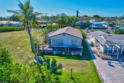 103 Bayshore Way, Goodland, FL 34140 - Photo 11