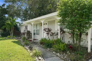 2140 Harbor Ln, Naples, FL 34104 - Photo 29