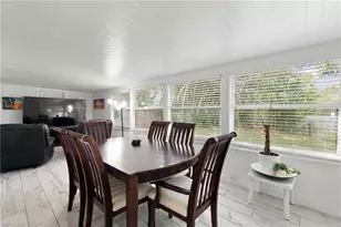 2140 Harbor Ln, Naples, FL 34104 - Photo 7