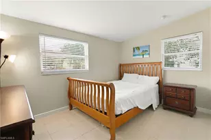 2140 Harbor Ln, Naples, FL 34104 - Photo 13