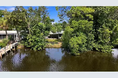 2140 Harbor Ln, Naples, FL 34104 - Photo 5