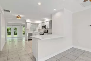 2437 Sunset Ave, Naples, FL 34112 - Photo 9