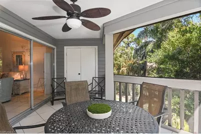 624 Wiggins Bay Dr, Naples, FL 34110 - Photo 11