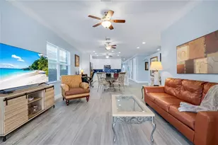 746 101st Ave N, Naples, FL 34108 - Photo 5