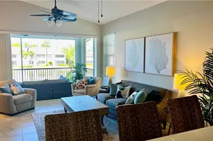 6325 Wilshire Pines Cir, Naples, FL 34109 - Photo 15