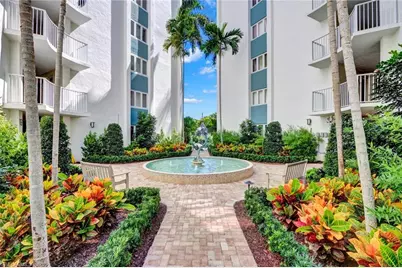 1300 Gulf Shore Blvd N #110, Naples, FL 34102 - Photo 25