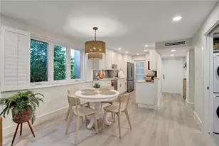 1300 Gulf Shore Blvd N, Naples, FL 34102 - Photo 7