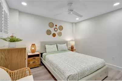 1300 Gulf Shore Blvd N #110, Naples, FL 34102 - Photo 11