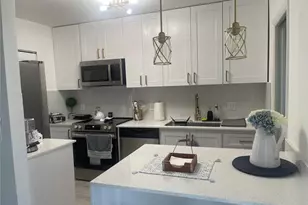 788 Park Shore Dr, Naples, FL 34103 - Photo 9