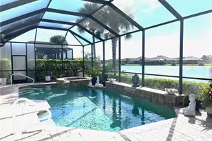 8121 Piedmont Dr, Naples, FL 34104 - Photo 3