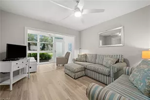 1021 3rd St S, Naples, FL 34102 - Photo 9