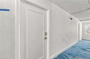 1 Bluebill Ave, Naples, FL 34108 - Photo 23