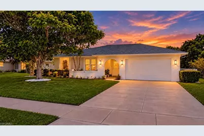 1089 Nottingham Dr, Naples, FL 34109 - Photo 1
