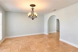 1089 Nottingham Dr, Naples, FL 34109 - Photo 5