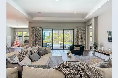 4524 Tamarind Way, Naples, FL 34119 - Photo 5