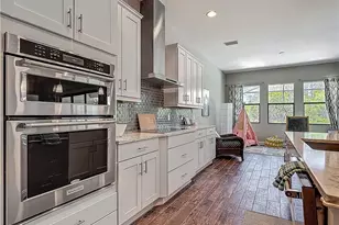 4524 Tamarind Way, Naples, FL 34119 - Photo 13