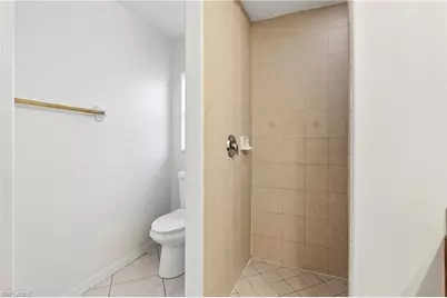 1136 SW 18th Ct, Cape Coral, FL 33991 - Photo 9