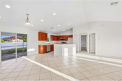 1136 SW 18th Ct, Cape Coral, FL 33991 - Photo 3