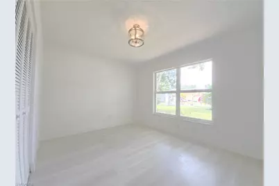 687 Grove Dr, Naples, FL 34120 - Photo 11