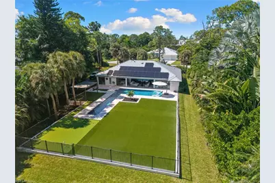 1806 Princess Ct, Naples, FL 34110 - Photo 3