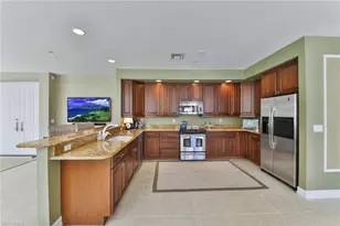 600 5th Ave S, Naples, FL 34102 - Photo 5