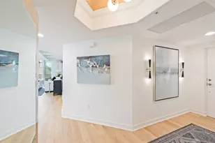 2738 Tiburon Blvd E, Naples, FL 34109 - Photo 9