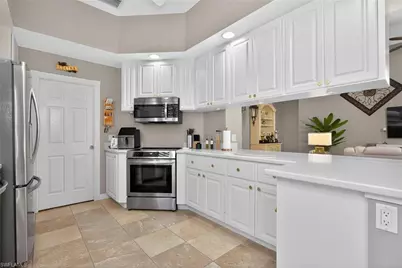 2271 Heydon Cir W, Naples, FL 34120 - Photo 9