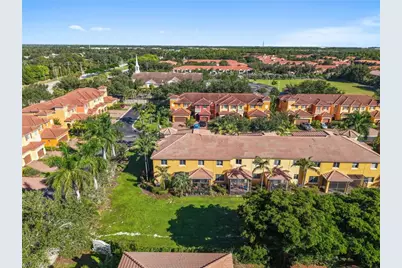 10101 Tin Maple Dr #122, Estero, FL 33928 - Photo 3